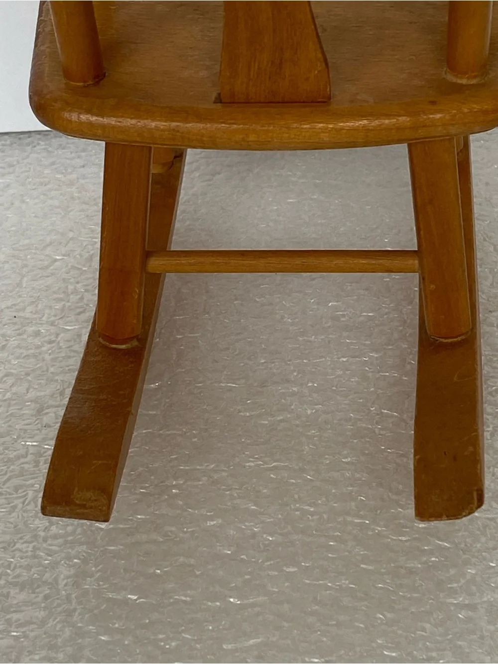 Vintage Strombecker Wooden T-Back Armed Rocking Chair Seat Doll House Furniture